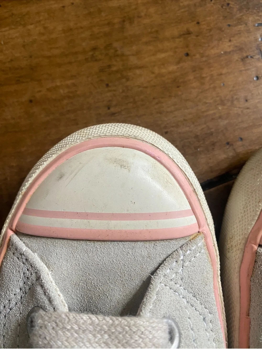Pro-Keds  Low Top Suede  Sneakers in Light Gray with Pink Trim vintage